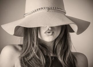 Jakie spodnie są modne w 2023 roku? Jakie spodnie są modne w 2023 roku?