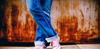 Jak powinny leżeć dżinsy? Jak powinny leżeć dżinsy?