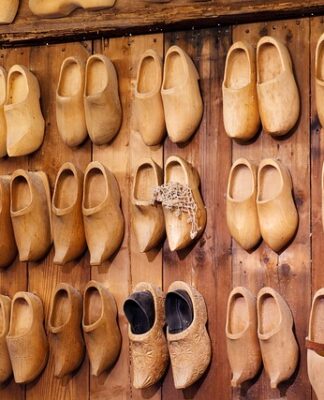 Czy chodaki są teraz modne?