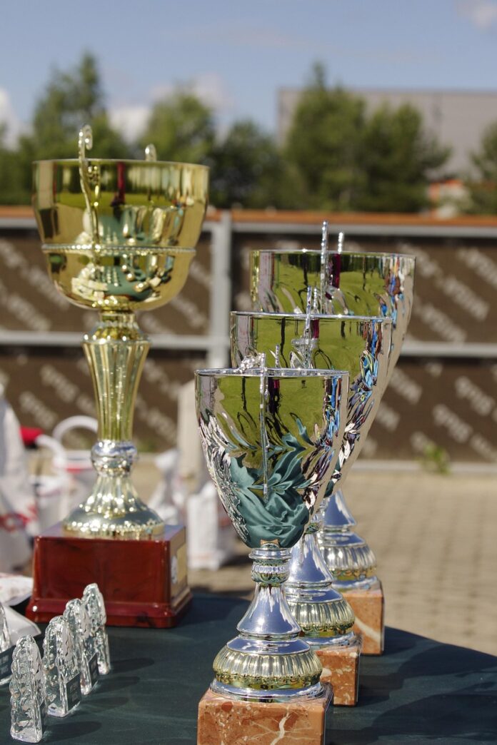 statuetki z grawerem